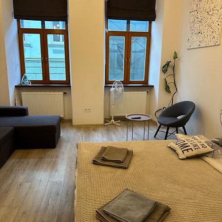 Apartment Vip Virmenska Street إلفيف المظهر الخارجي الصورة