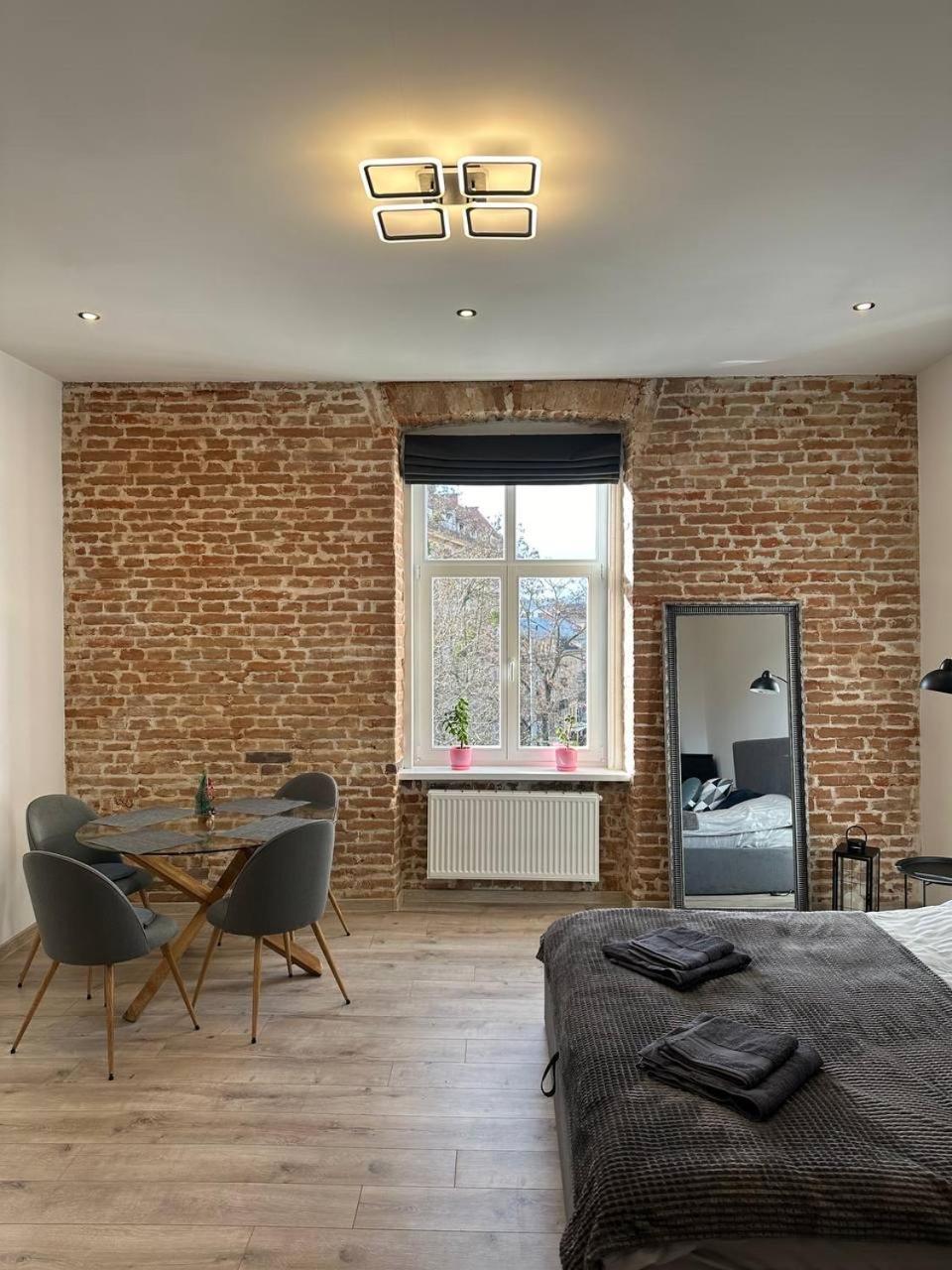 Apartment Vip Virmenska Street إلفيف المظهر الخارجي الصورة